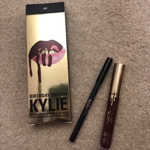 KYLIE COSMETICS AUTHENTIC LEO LIP KIT